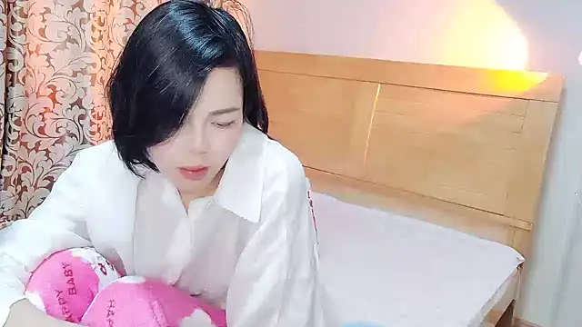 Linda-LL online show from 02-27-25, 06:02