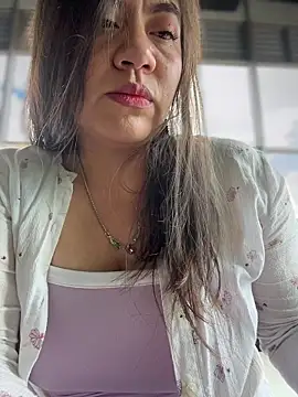 Iam  Cristal online show from 11-02-25, 07:41