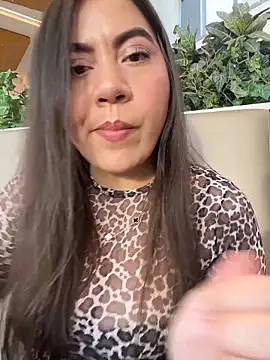 Snapshot of Iam__Cristal chatting on 05-07-26, 10:24 Iam Cristal online show from 05-07-26, 10:24