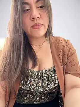 Iam  Cristal online show from 12-17-25, 09:42