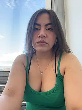Snapshot of Iam__Cristal chatting on 05-09-26, 09:29 Iam Cristal online show from 05-09-26, 09:29