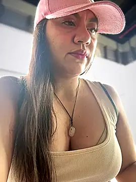 Snapshot of Iam__Cristal chatting on 09-14-25, 05:35 Iam Cristal online show from 09-14-25, 05:35