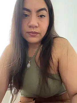 Snapshot of Iam__Cristal chatting on 05-11-26, 10:29 Iam Cristal online show from 05-11-26, 10:29