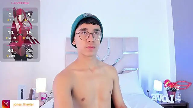 Thayler jones online show from 01-11-26, 02:46