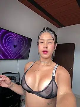 paisitahot1975 online show from 03-20-25, 04:09