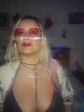 DesireSatler online show from 12-21-25, 03:41