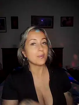 Snapshot of DesireSatler chatting on 10-19-25, 11:51 DesireSatler online show from 10-19-25, 11:51