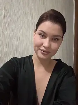 Snapshot of KikiWatson chatting on 10-09-25, 03:01 KikiWatson online show from 10-09-25, 03:01