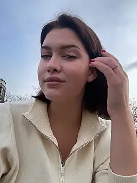 KikiWatson online show from 11-20-25, 07:09