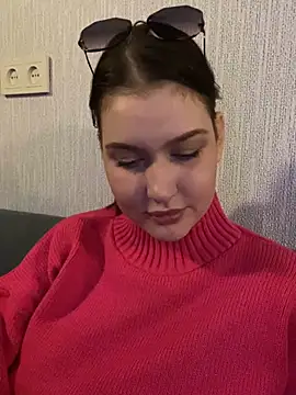 Snapshot of KikiWatson chatting on 02-01-25, 11:10 KikiWatson online show from 02-01-25, 11:10
