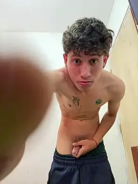 Snapshot of LatinBoysxxx chatting on 03-21-26, 08:57 LatinBoysxxx online show from 03-21-26, 08:57