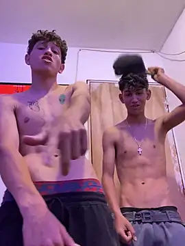 Snapshot of LatinBoysxxx chatting on 12-05-24, 10:28 LatinBoysxxx online show from 12-05-24, 10:28