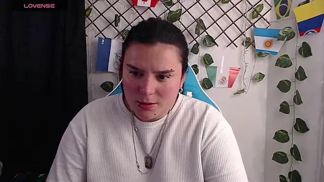 Snapshot of Nika_1_ chatting on 06-16-26, 03:06 Nika 1 online show from 06-16-26, 03:06