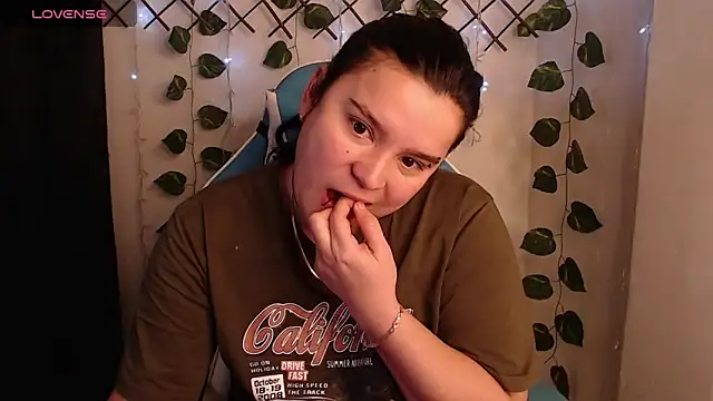 Nika 1  online show from 04-18-26, 12:57