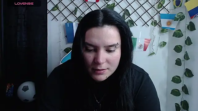 Snapshot of Nika_1_ chatting on 06-18-26, 10:26 Nika 1 online show from 06-18-26, 10:26