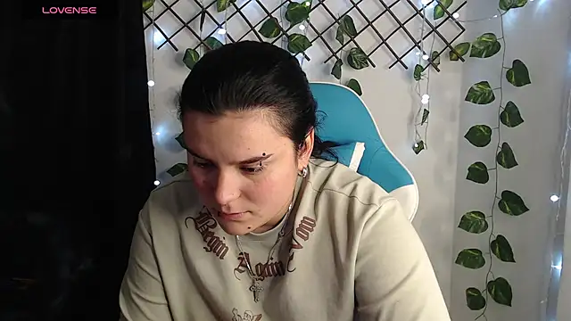 Nika 1  online show from 05-25-26, 12:32