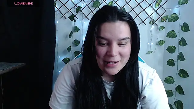 Snapshot of Nika_1_ chatting on 07-14-26, 11:33 Nika 1 online show from 07-14-26, 11:33