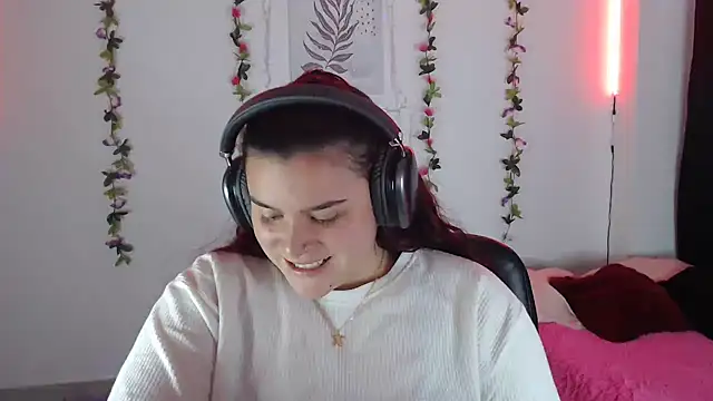 Nika 1  online show from 02-13-25, 08:24