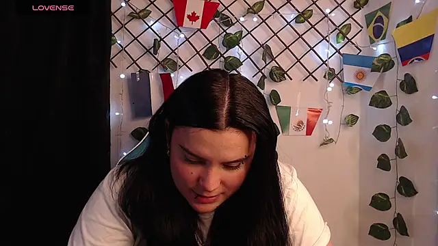 Snapshot of Nika_1_ chatting on 06-21-26, 03:23 Nika 1 online show from 06-21-26, 03:23