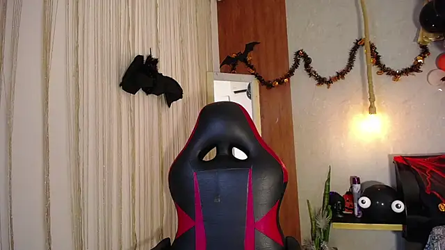 hera divine online show from 10-27-25, 09:16