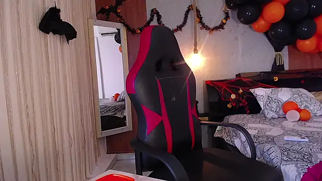 hera divine online show from 10-31-25, 10:27