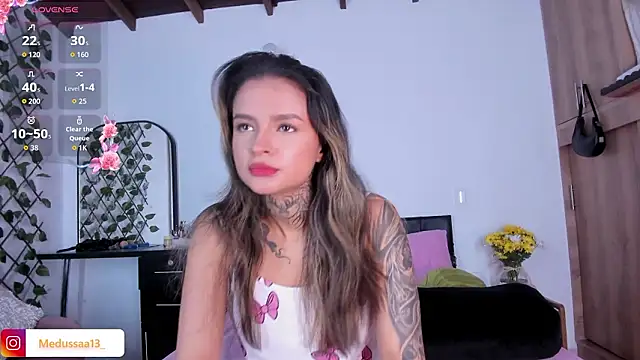 medussa13  online show from 03-26-26, 12:03