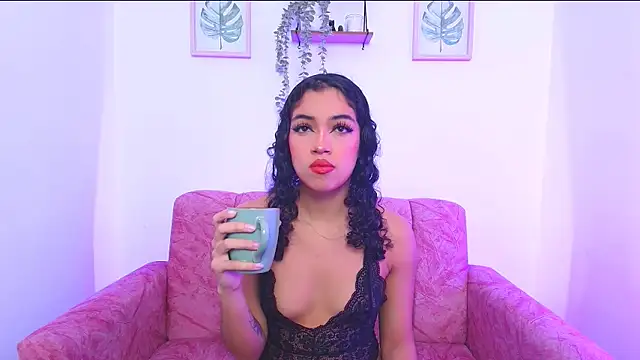 Snapshot of Sara_Jhonson chatting on 01-05-25, 10:50 Sara Jhonson online show from 01-05-25, 10:50