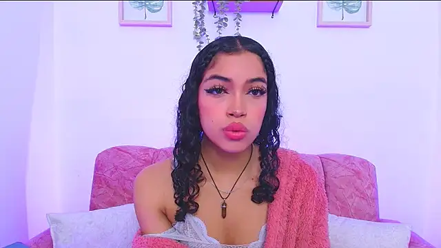 Snapshot of Sara_Jhonson chatting on 01-24-25, 12:52 Sara Jhonson online show from 01-24-25, 12:52