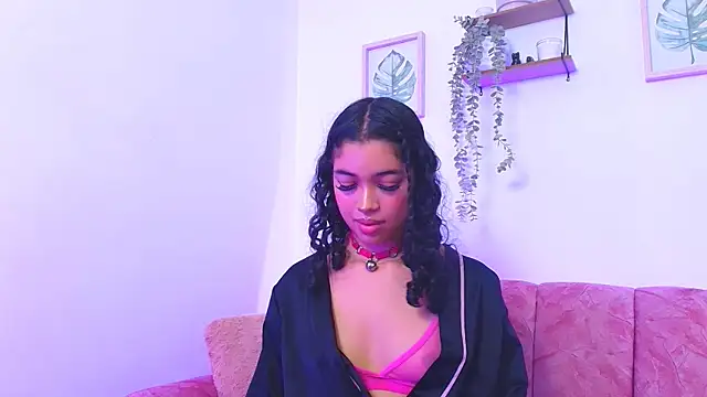 Snapshot of Sara_Jhonson chatting on 01-12-25, 03:07 Sara Jhonson online show from 01-12-25, 03:07