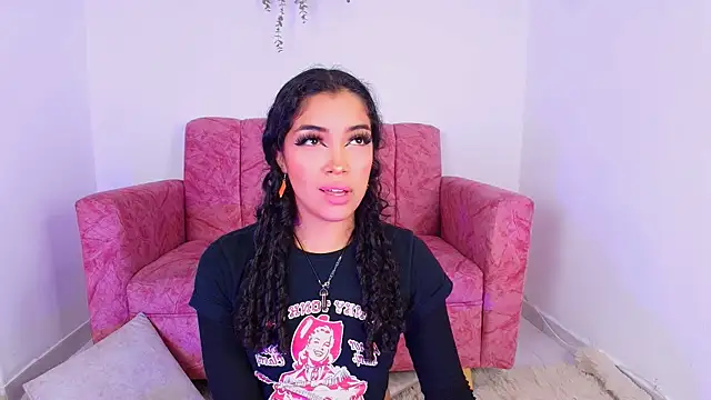 Snapshot of Sara_Jhonson chatting on 09-14-25, 12:00 Sara Jhonson online show from 09-14-25, 12:00