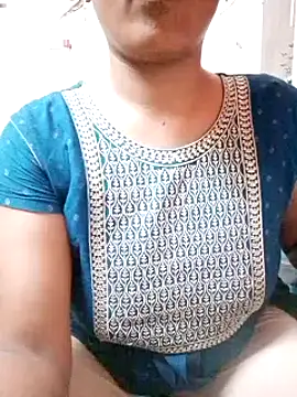 Snapshot of sneha_telugu_girl chatting on 03-21-25, 01:56 sneha telugu girl online show from 03-21-25, 01:56