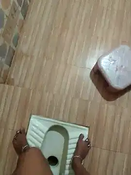 Snapshot of sneha_telugu_girl chatting on 02-22-25, 07:56 sneha telugu girl online show from 02-22-25, 07:56