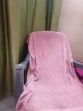 Snapshot of sneha_telugu_girl chatting on 10-09-25, 04:35 sneha telugu girl online show from 10-09-25, 04:35