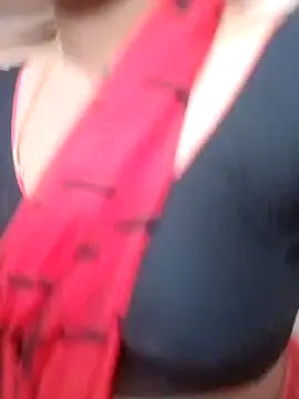 Snapshot of sneha_telugu_girl chatting on 03-18-25, 05:56 sneha telugu girl online show from 03-18-25, 05:56