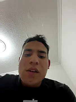 Snapshot of stiven-p23 chatting on 10-22-25, 03:17 stiven-p23 online show from 10-22-25, 03:17
