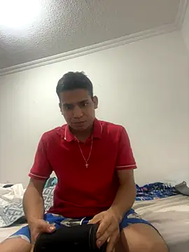 Snapshot of stiven-p23 chatting on 10-20-25, 01:40 stiven-p23 online show from 10-20-25, 01:40