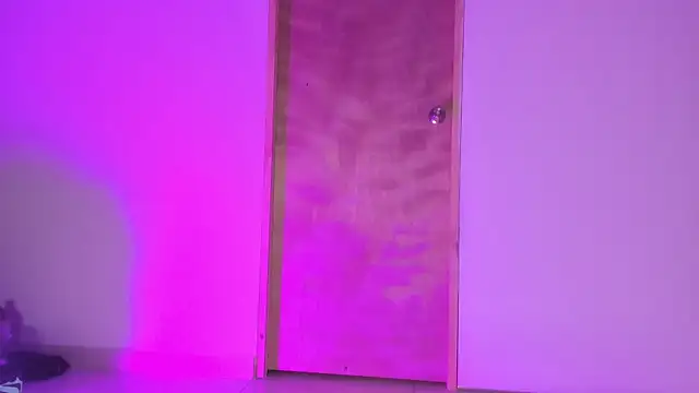 dylanchilii31 online show from 04-08-26, 02:13