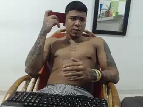 Snapshot of camiloacosta321 chatting on 12-05-24, 06:37 camiloacosta321 online show from 12-05-24, 06:37