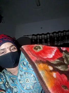 menakshiiikaur online show from 12-18-25, 05:39