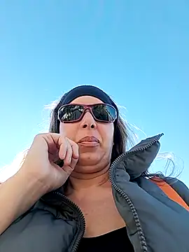 Snapshot of uber_babe chatting on 12-02-25, 11:34 uber babe online show from 12-02-25, 11:34