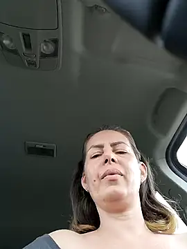 Snapshot of uber_babe chatting on 03-11-25, 12:28 uber babe online show from 03-11-25, 12:28