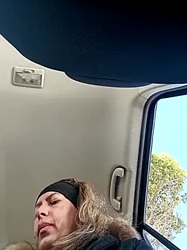 Snapshot of uber_babe chatting on 12-03-25, 11:42 uber babe online show from 12-03-25, 11:42