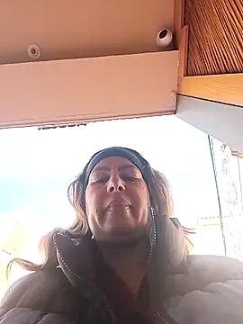 Snapshot of uber_babe chatting on 12-05-25, 12:15 uber babe online show from 12-05-25, 12:15