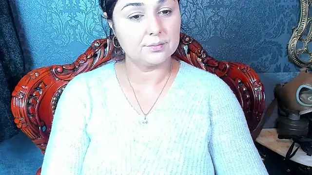 Snapshot of SelenaNoctis chatting on 10-03-25, 06:04 SelenaNoctis online show from 10-03-25, 06:04