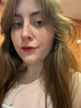 Snapshot of Topvi_ chatting on 10-19-25, 06:21 Topvi online show from 10-19-25, 06:21