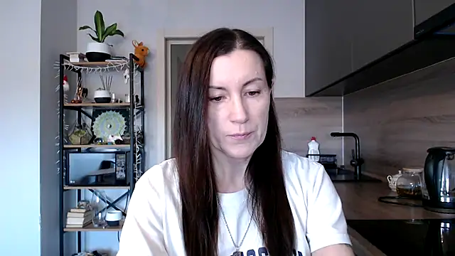 Snapshot of jainesummer chatting on 03-11-25, 07:46 jainesummer online show from 03-11-25, 07:46