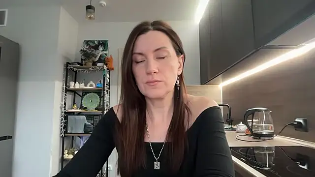 Snapshot of jainesummer chatting on 12-18-25, 08:19 jainesummer online show from 12-18-25, 08:19