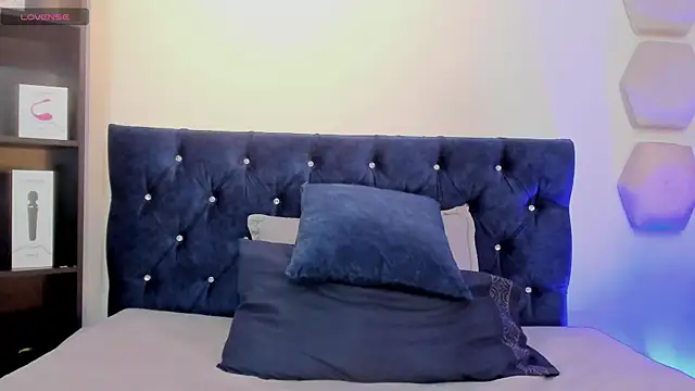 Snapshot of yulianademond66 chatting on 06-16-26, 08:09 yulianademond66 online show from 06-16-26, 08:09