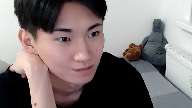 Miram Yu online show from 10-15-25, 03:05