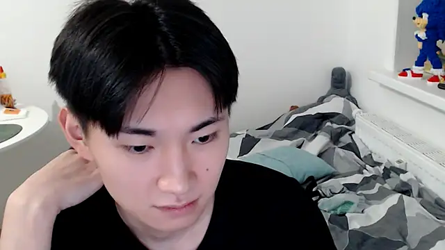 Miram Yu online show from 10-13-25, 02:57